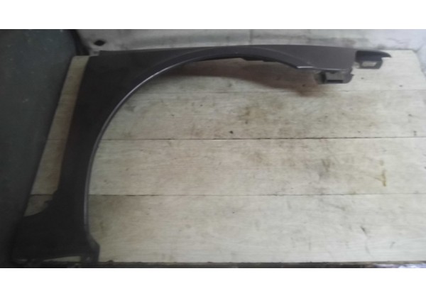 Крило переднє праве Renault Laguna II, 8200295804, 01-05